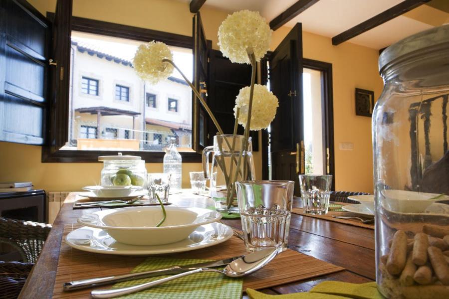 Apartamentos Santillana Del Mar Santillana del Mar Exterior foto