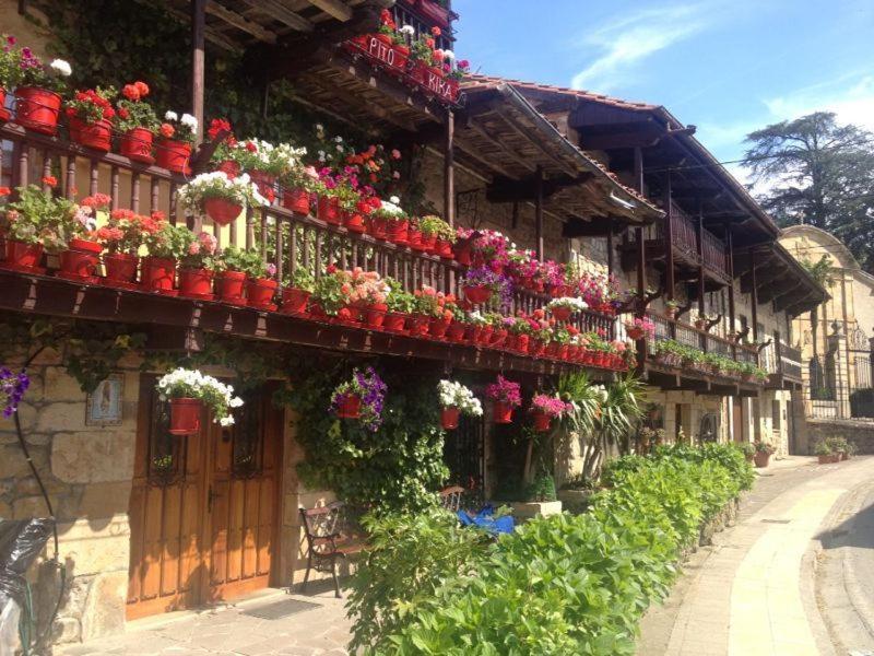Apartamentos Santillana Del Mar Santillana del Mar Exterior foto